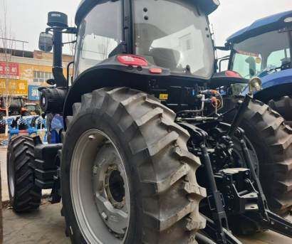 雷沃M1604-5R(G4)拖拉机