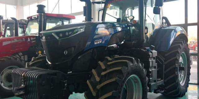 雷沃M2204-7RP1拖拉机