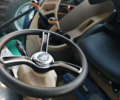 雷沃M2204-7RP1拖拉机