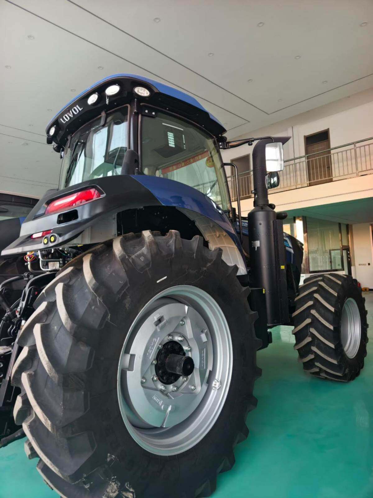 雷沃M2204-7RP1拖拉机