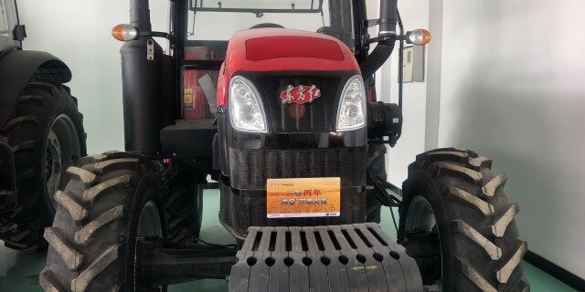 东方红LX904(G4)拖拉机