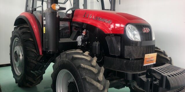 东方红LX904(G4)拖拉机