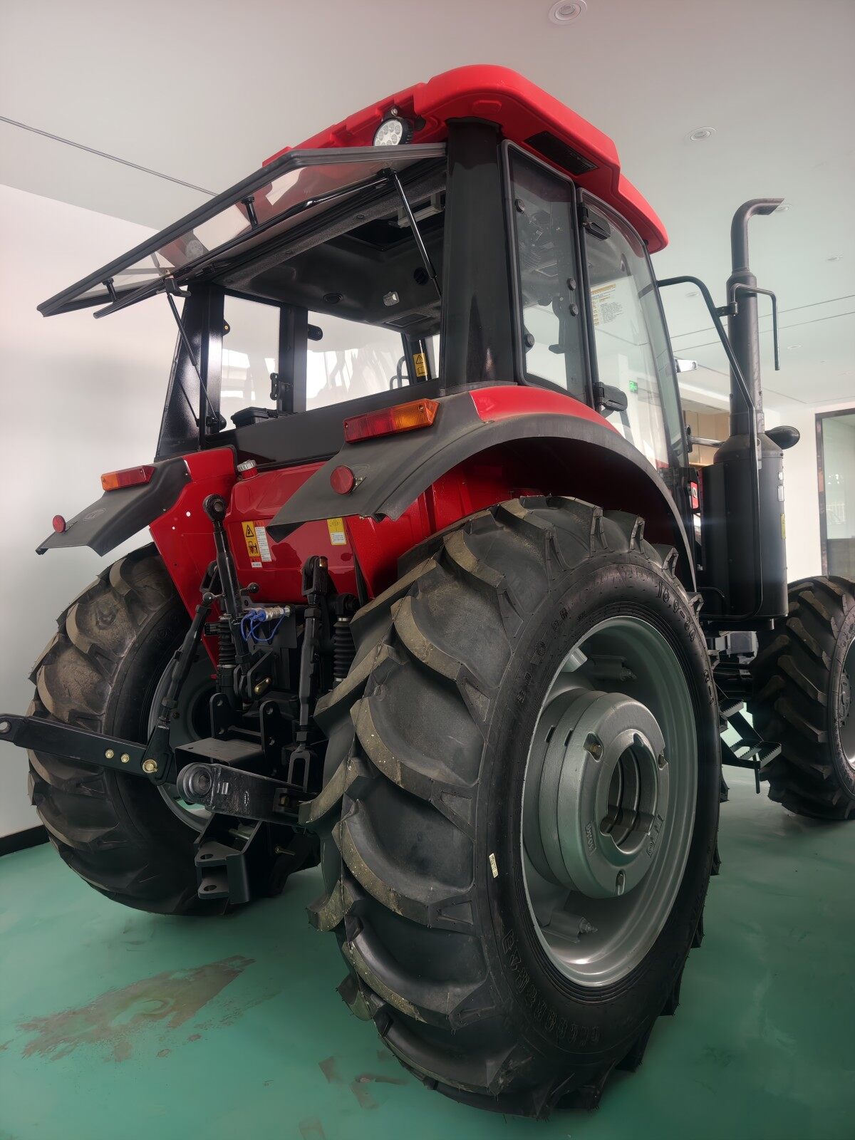 东方红LX904(G4)拖拉机