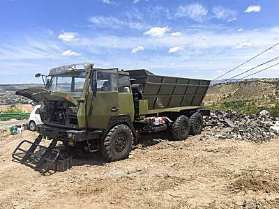 陕汽2153改装撒粪车