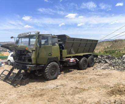 陕汽2153改装撒粪车