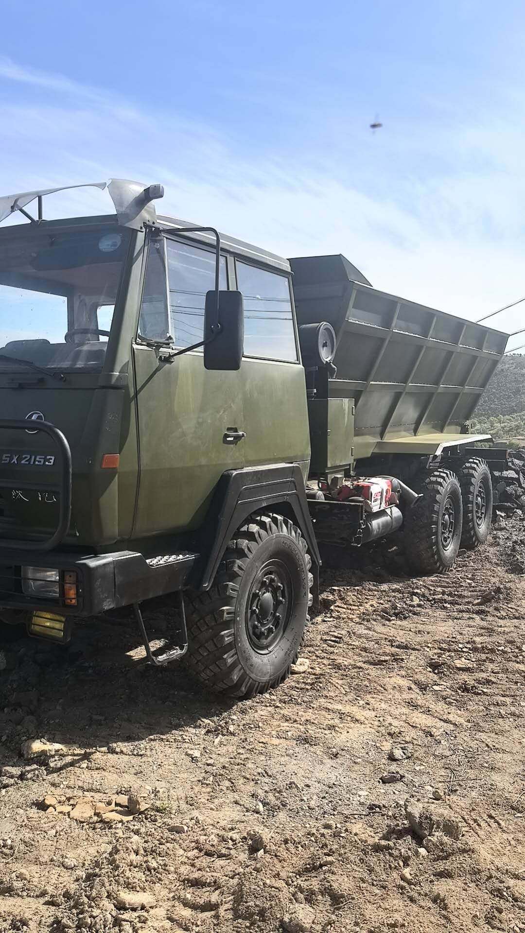 陕汽2153改装撒粪车