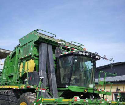 约翰迪尔CP690自走式打包摘棉机