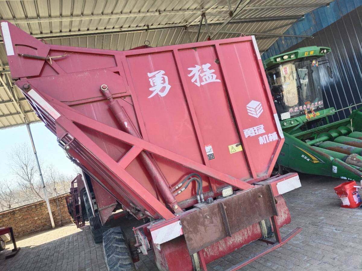 勇猛4YZ-5G玉米收割机