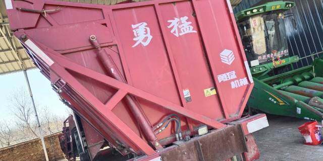 勇猛4YZ-5G玉米收割机