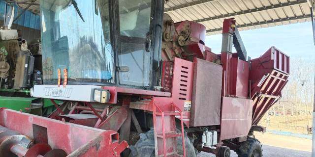 勇猛4YZ-5G玉米收割机