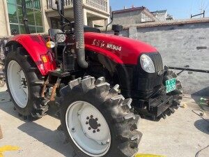 东方红MK904轮式拖拉机