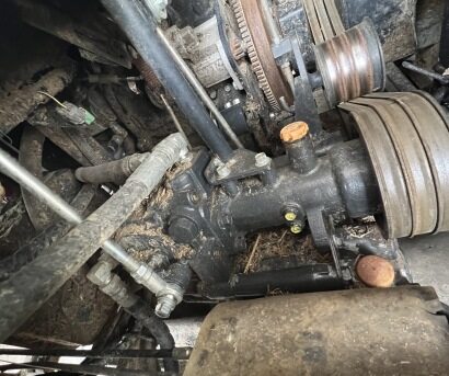 洋馬AW85G全喂入收割機