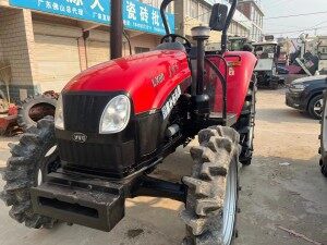 东方红LX804轮式拖拉机