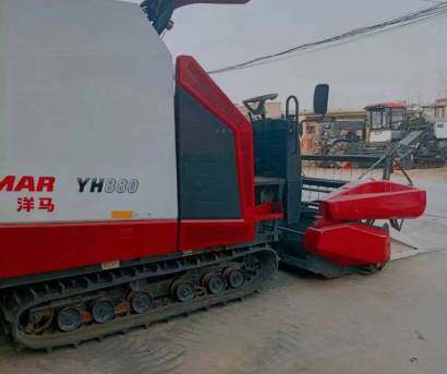 洋馬YH880全喂入收割機(jī)