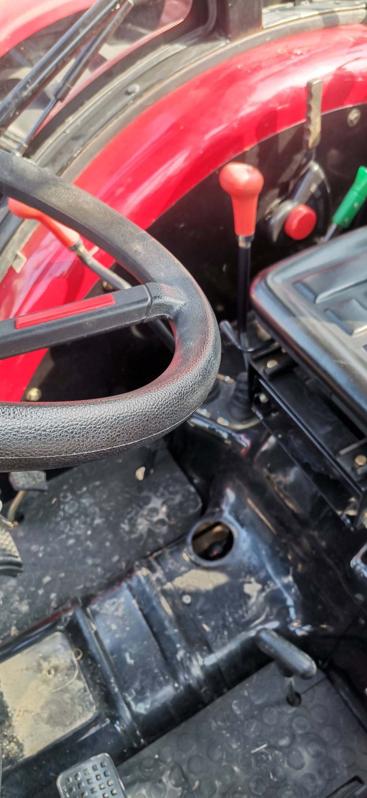 东方红ME704-N拖拉机