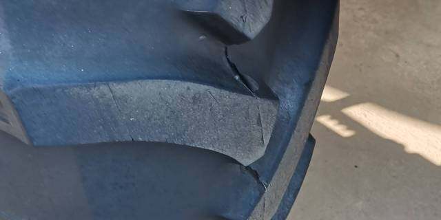 东方红ME704-N拖拉机