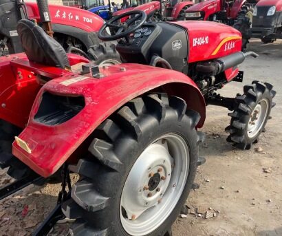 東風(fēng)DF404-10輪式拖拉機(jī)