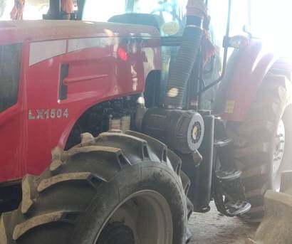 東方紅LX1504輪式拖拉機(jī)