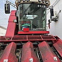 金大豐玉米收割機(jī)