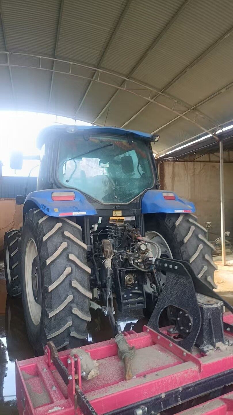 纽荷兰T1404B拖拉机