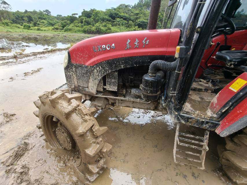 东方红LX804轮式拖拉机