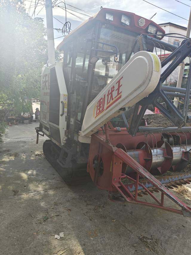 沃得收割机
