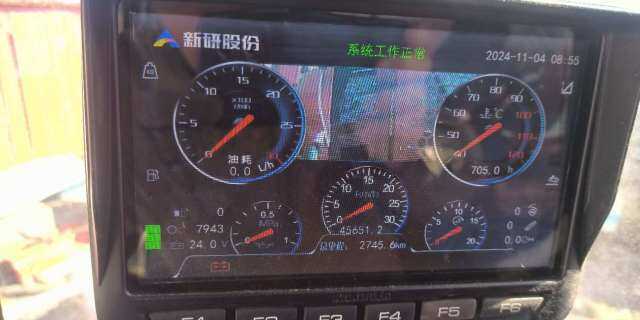 牧神4YZB-5AS自走式玉米收割机