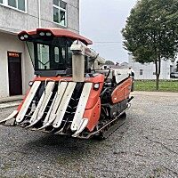 久保田4LBZ-172B(PRO888GM)(G4)半喂入履帶式收割機