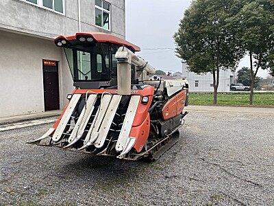 久保田4LBZ-172B(PRO888GM)(G4)半喂入履带式收割机