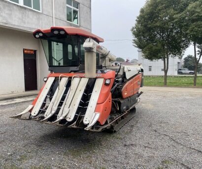 久保田4LBZ-172B(PRO888GM)(G4)半喂入履帶式收割機