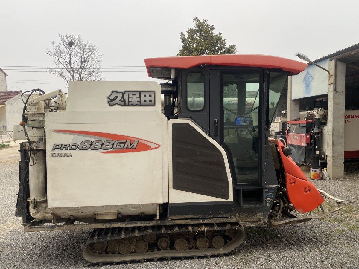 久保田4LBZ-172B(PRO888GM)(G4)半喂入履带式收割机