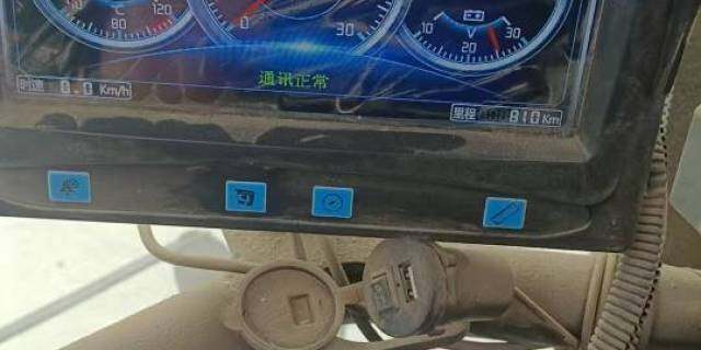 河南德昌自走式花生捡拾机