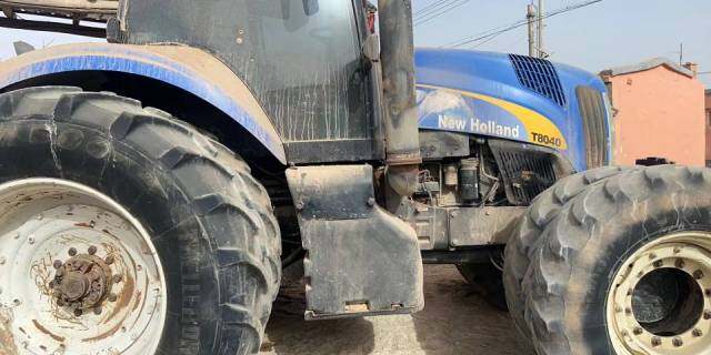 纽荷兰T8040拖拉机