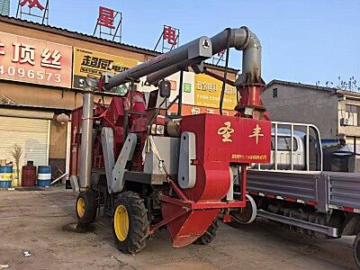 圣丰自吸式玉米打棒机