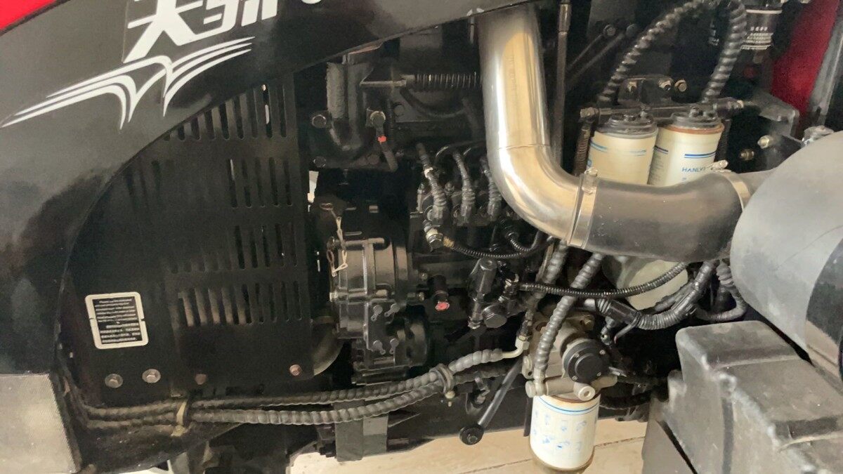 东方红LY1304D拖拉机