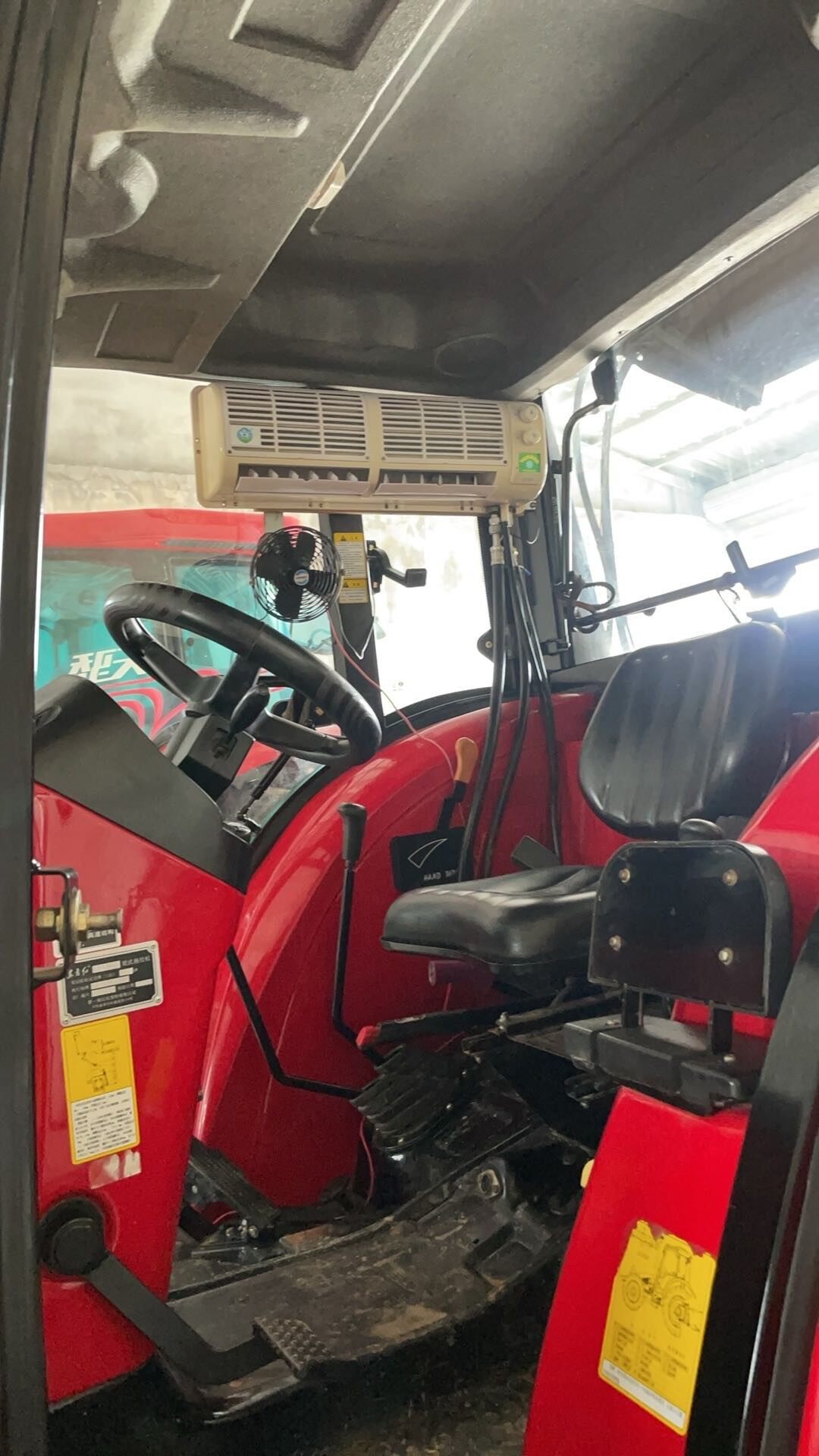 东方红LY1304D拖拉机