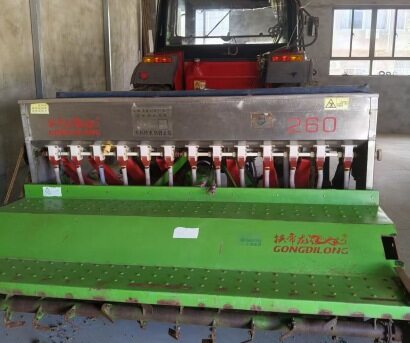 東方紅LY1304D拖拉機