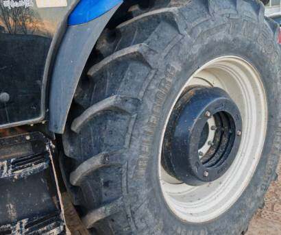 纽荷兰1404拖拉机