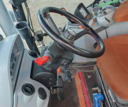 纽荷兰1404拖拉机