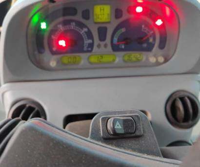 纽荷兰1404拖拉机