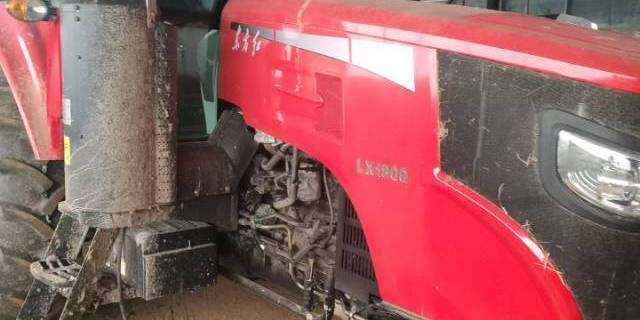 东方红LX1800拖拉机