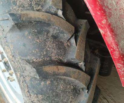 东方红LX1800拖拉机