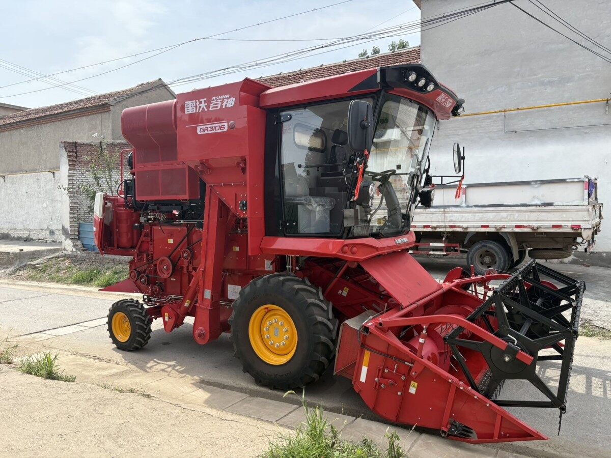 福田雷沃gr3106小麦机