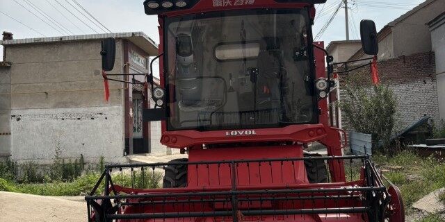 福田雷沃gr3106小麦机