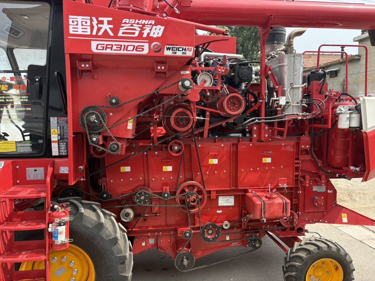 福田雷沃gr3106小麦机