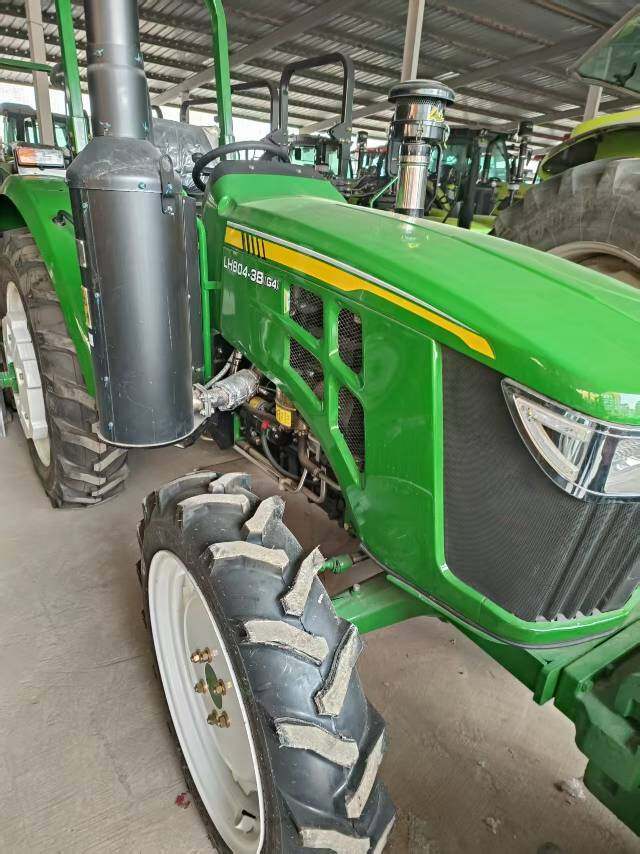 约翰迪尔804-3B拖拉机