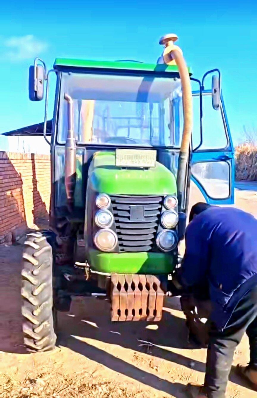 中联耕王704拖拉机