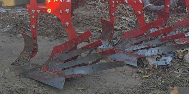 河北双鹰353翻转犁