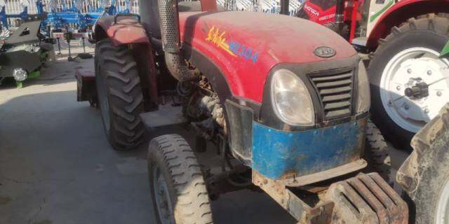 东方红WE304拖拉机