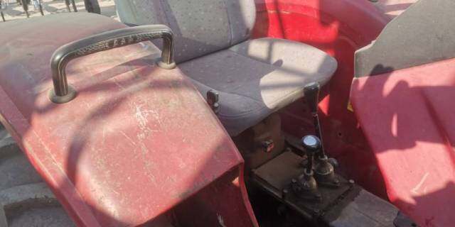 东方红WE304拖拉机